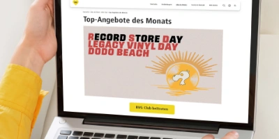 Auf einem Laptop-Bildschirm sind die Top-Angebote des Monats des BVG Clubs zu sehen.