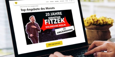 Ein aufgeklappter Laptop, auf dem die Angebotsseite des BVG Club zu sehen ist.